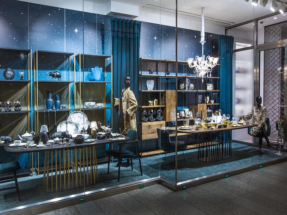 PIO O'KAN Couture WeihnachtenSchaufenster Kooperation mit FRANZEN designt von Designer Domagoj Mrsic