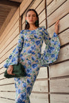 Fitted lace dress with batwing sleeves