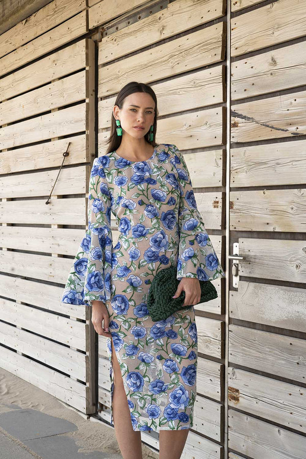 Fitted lace dress with batwing sleeves