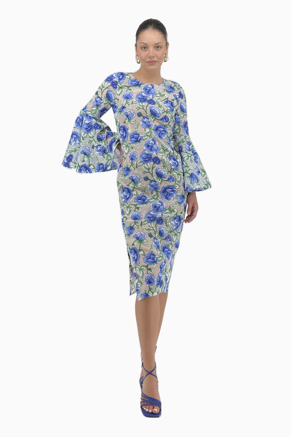 Fitted lace dress with batwing sleeves