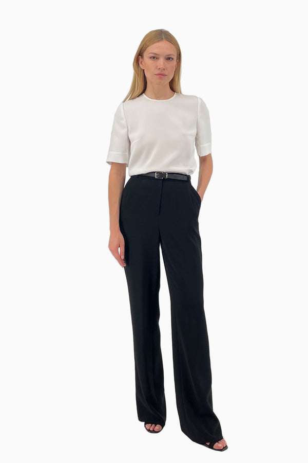 Gerade Hose aus Crêpe mit Gürtelschlaufen