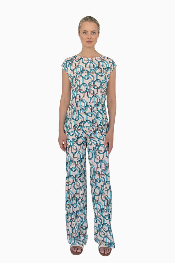 Lightweight top in printed silk