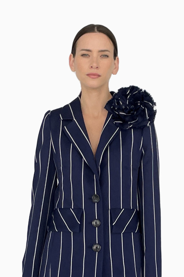 Schmuckblume in Pinstripe Muster