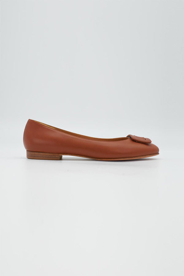 Ballerina aus Leder in Cognac