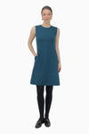 Ausgestelltes Kleid mit Eingrifftaschen aus Wollcrêpe