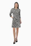 Ausgestelltes Kleid aus Jacquard