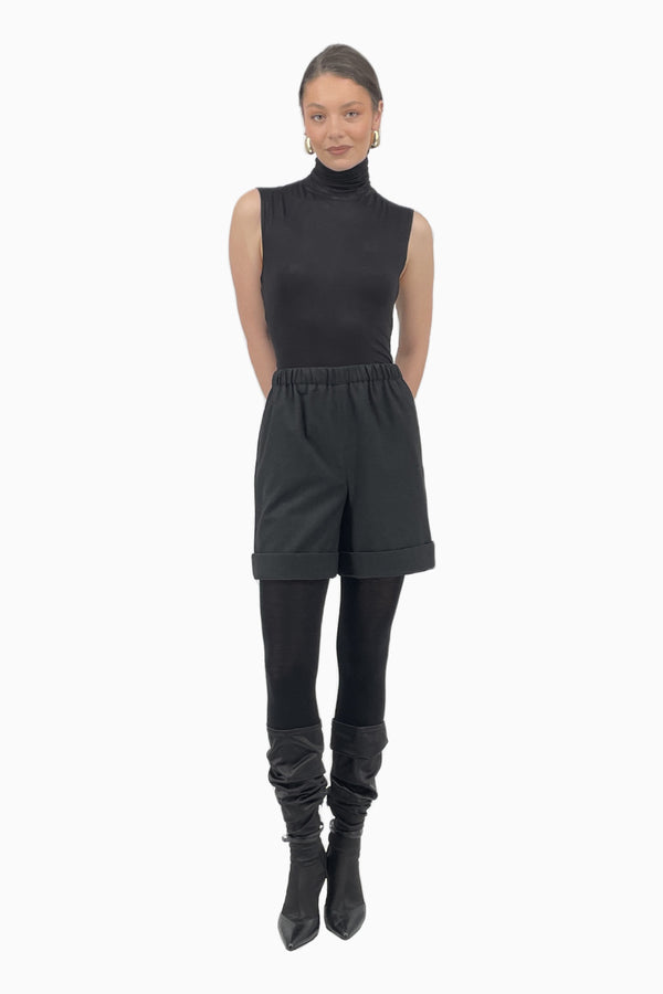 Kurze Shorts aus Gabardine