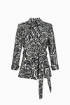 Hüftlange Jacke aus Jacquard mit Bindegürtel