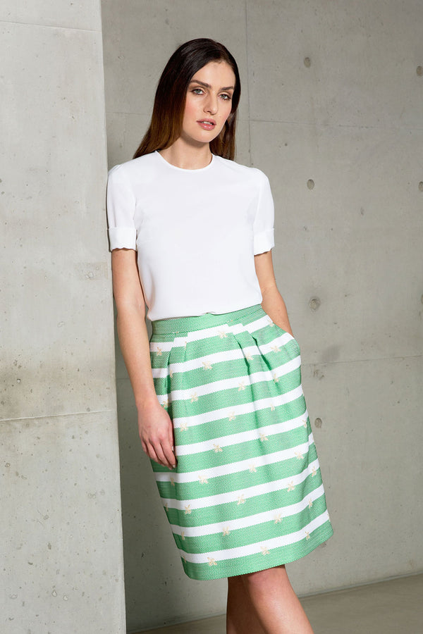 Leichtes Top mit kurzem Ärmel aus Crêpe