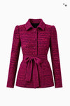 Hüftlange Jacke aus Tweed mit Bindegürtel