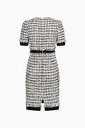 Etuikleid aus Tweed