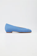 Ballerina aus hellem Jeansstoff