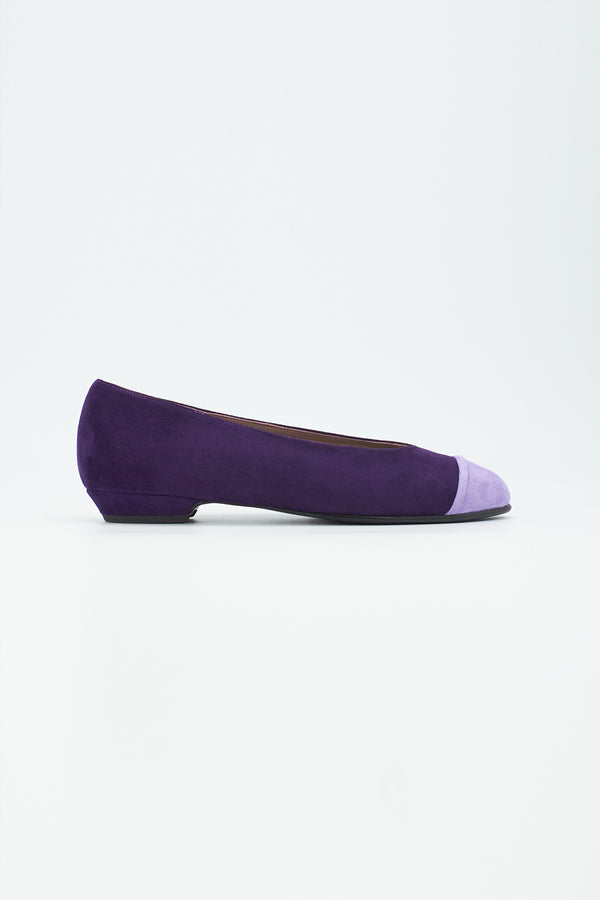 Ballerina aus Wildleder in Aubergine