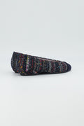 Ballerina mit buntem Tweed bezogen
